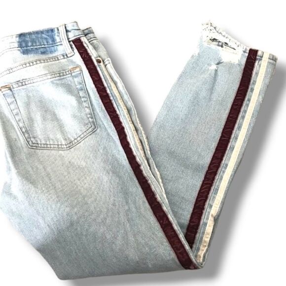 Abercrombie& Fitch Simone High Rise Slim jeans NWT - Picture 3 of 5